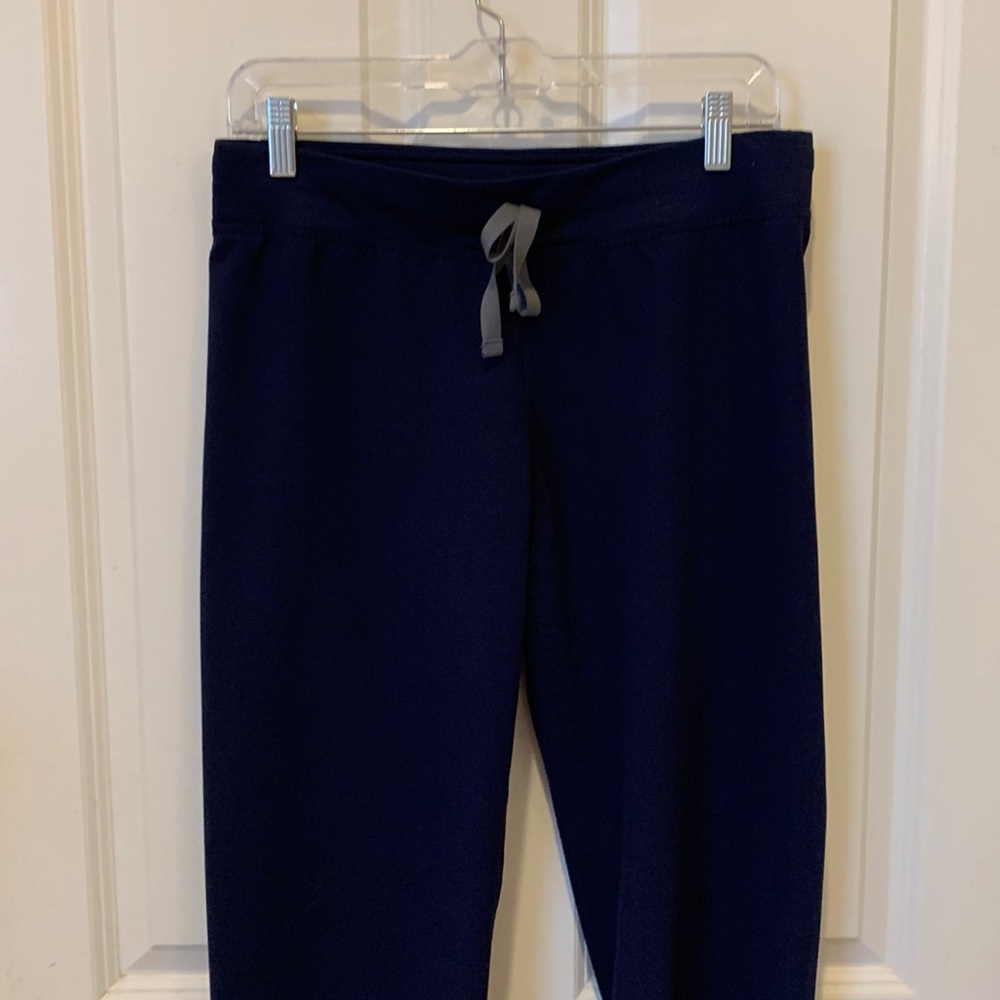 FIGS Livingston pants in navy size small petite